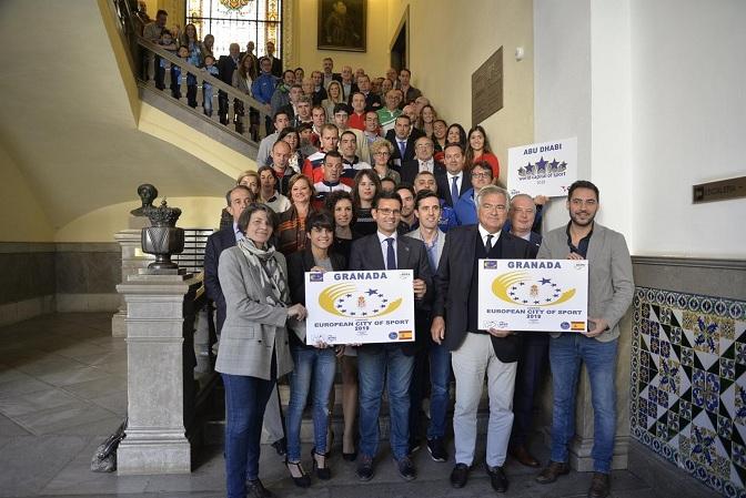 Muchos deportistas, en la presentación de la candidatura.