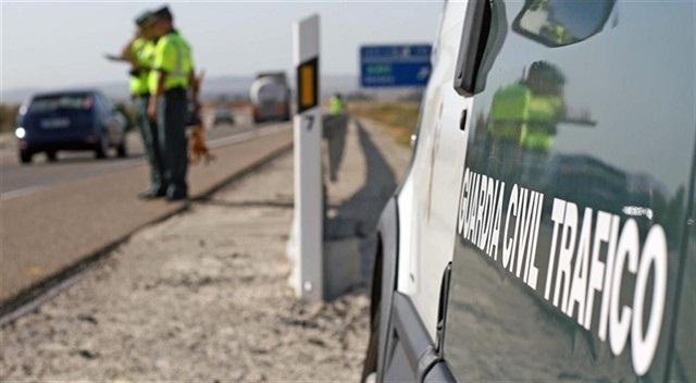 Control de tráfico de la Guardia Civil. 