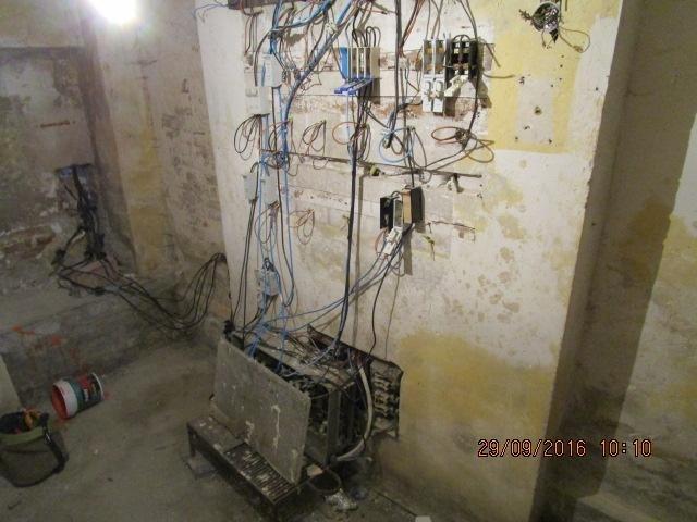 Uno de los enganches ilegales descubiertos por la compañía eléctrica Uno de los enganches ilegales descubiertos por la compañía eléctrica.