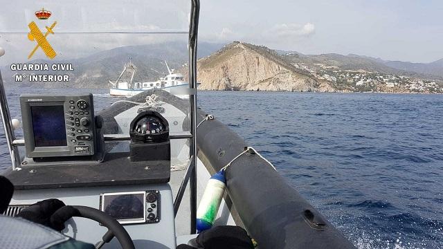 Barco avistado por el Servicio Marítimo. 