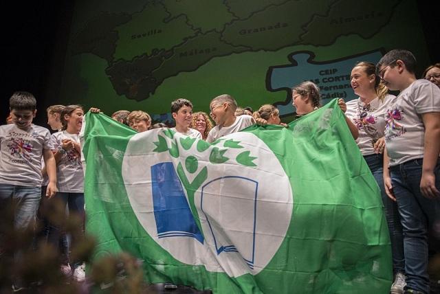 Entrega de las banderas verdes de Ecoescuelas. 