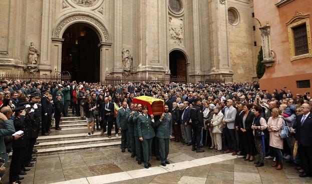 Funeral por la muerte del agente, un suceso que conmocionó a toda Granada.