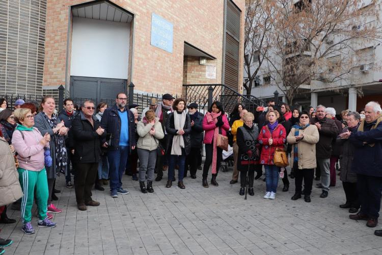 Concentración celebrada en la parroquia del barrio de La Paz.