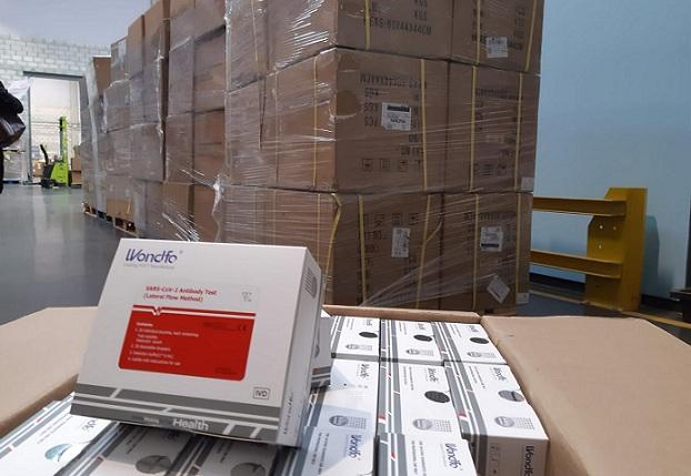Test rápidos llegados a Granada el 6 de abril para residencias y hospitales Test rápidos llegados a Granada el 6 de abril para residencias y hospitales.