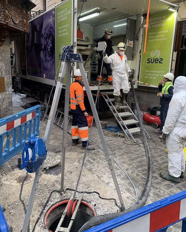 Obras mediante la tecnología 'sin zanja' en el centro. 