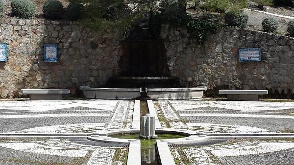 Fuente en el Parque de Alfacar dedicado a Federico García Lorca.