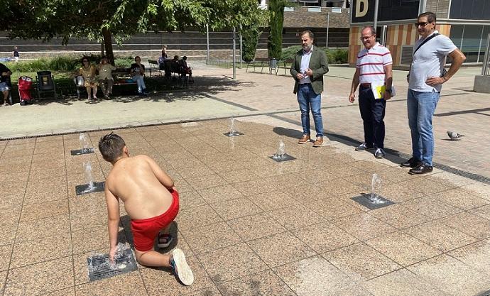 Fuentes recreativas de la plaza de la Hípica. 