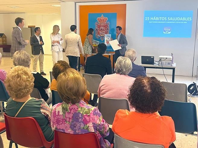 Presentación de los talleres en el centro cívico del Zaidín. 