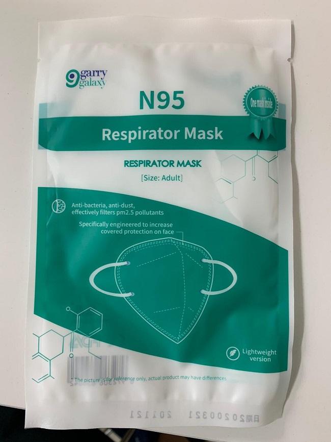 Imagen de la mascarilla retirada. Imagen de la mascarilla retirada.