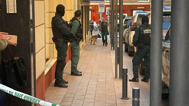 Operativo de la Guardia Civil desplegado este lunes en Motril. 