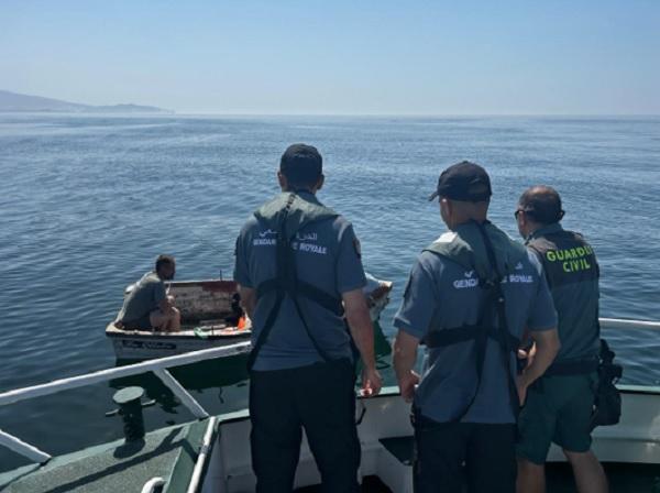 Patrulla conjunta de Guardia Civil y Gendarmería.