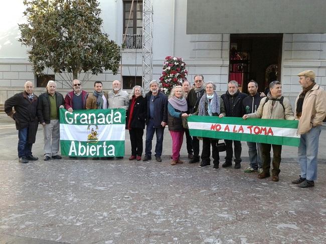 El acto alternativo a la Toma se celebra en la Fundación Euroárabe. El acto alternativo a la Toma se celebra en la Fundación Euroárabe.