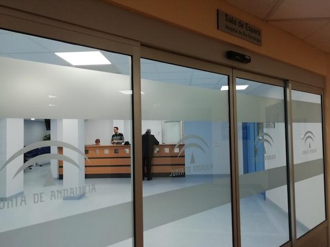 Entrada de las nuevas instalaciones. Entrada de las nuevas instalaciones.
