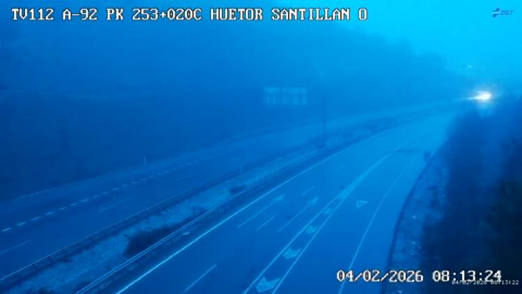 Imagen de la A-92 a su paso por Huétor Santillán esta mañana.