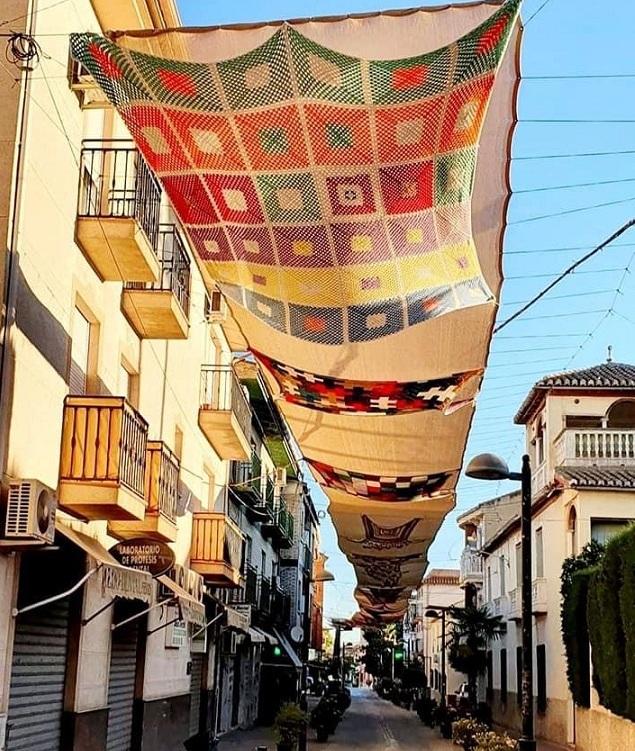 Ya lucen las piezas elaboradas en los toldos. 