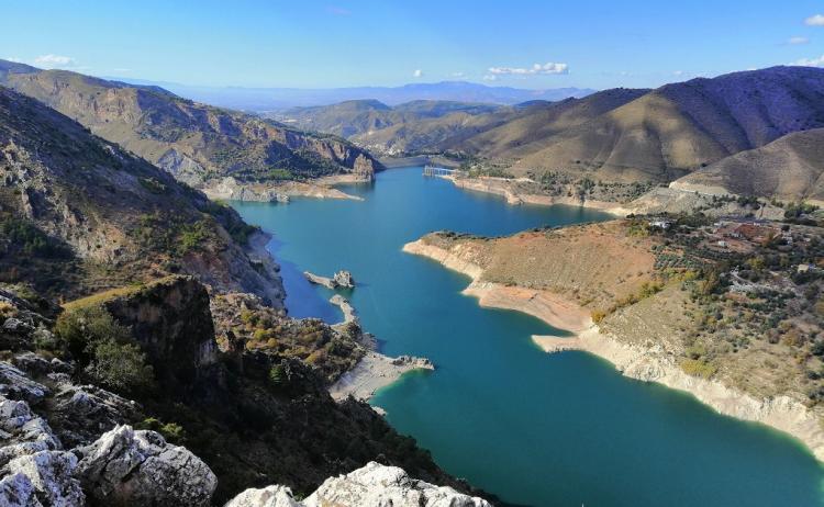 Embalse de Canales el pasado otoño. Es de los que tienen más agua, actualmente al 63% de su capacidad. 