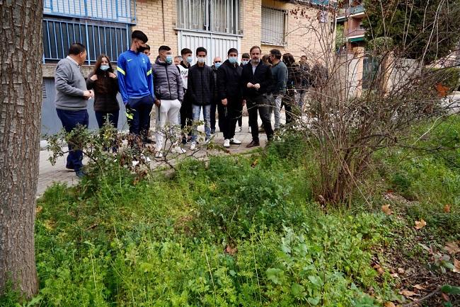 El concejal Jacobo Calvo, con el alumando.