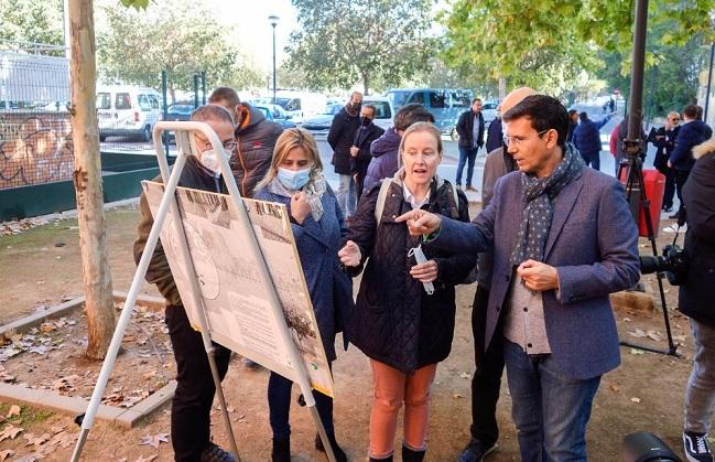 Visita municipal a un parque infantil de Cerrillo de Maracena