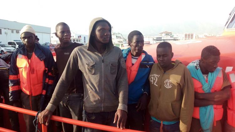 Los inmigrantes, a su llegada al Puerto de Motril. Los inmigrantes, a su llegada al Puerto de Motril.