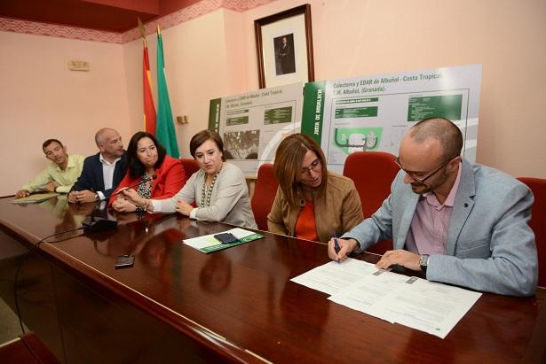 Firma para el inicio de las obras de la estación depuradora de Albuñol.