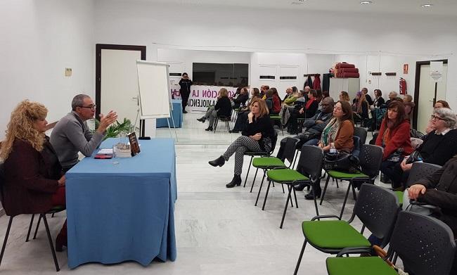 Presentación del libro en la asociación La Volaera.