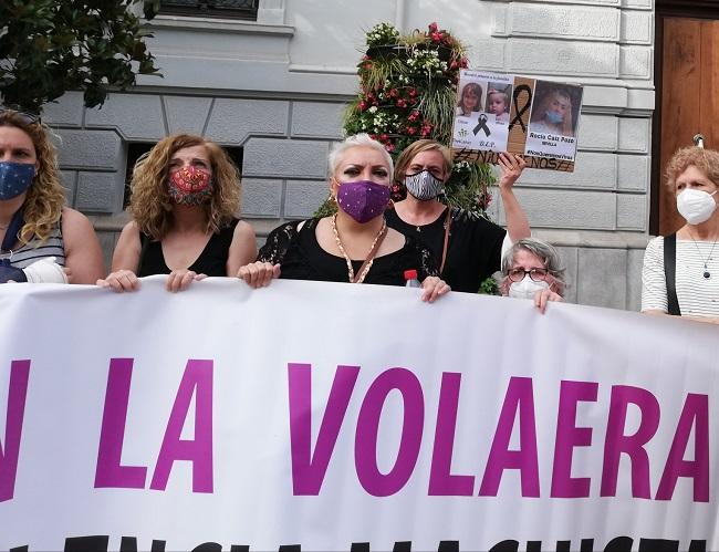 María Martín, con otras integrantes de La Volaera, en una reciente movilización.