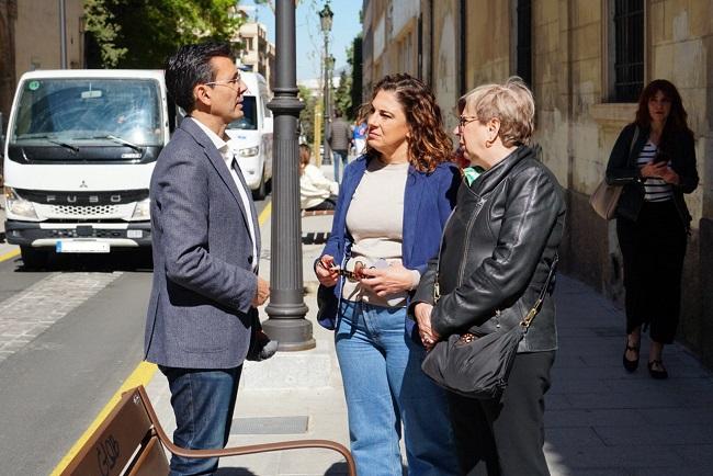 Francisco Cuenca con Raquel Ruz y María de Leyva.