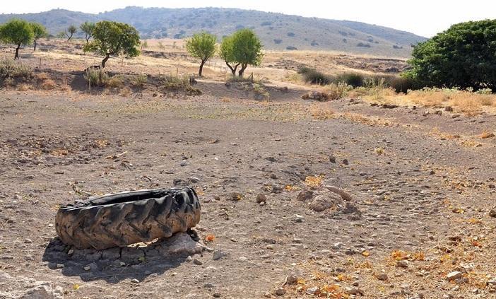 Manantial de San Torcuato, en la comarca de Baza, totalmente seco. 