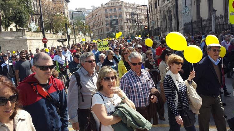 La manifestación del '12 a las 12' a su llegada al Triunfo.