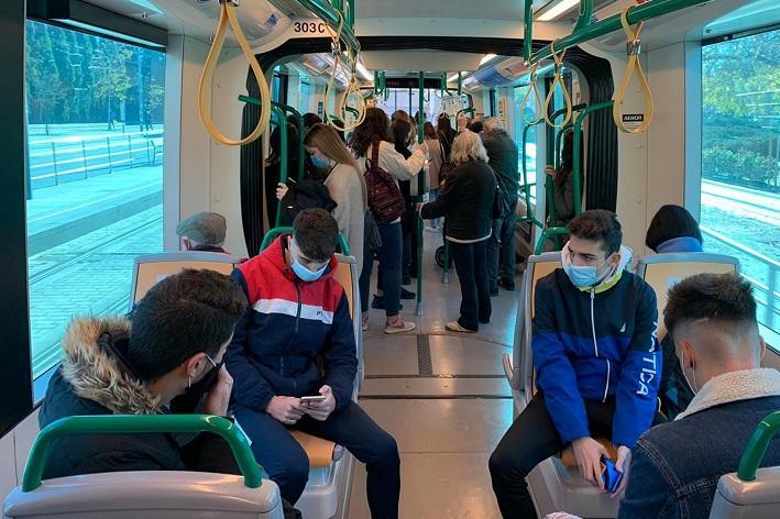 La mascarilla solo seguirá siendo obligatoria en transporte público y centros sociosanitarios.