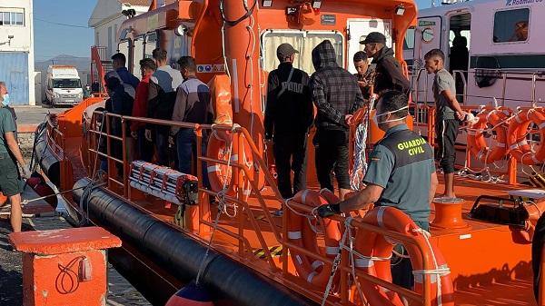 Migrantes trasladados este viernes al Puerto de Motril. Migrantes trasladados este viernes al Puerto de Motril.