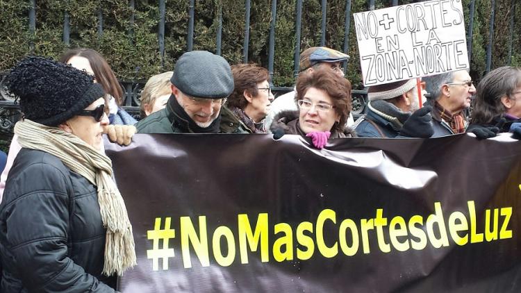 Detalle de la concentración celebrada a las puertas de la Subdelegación.