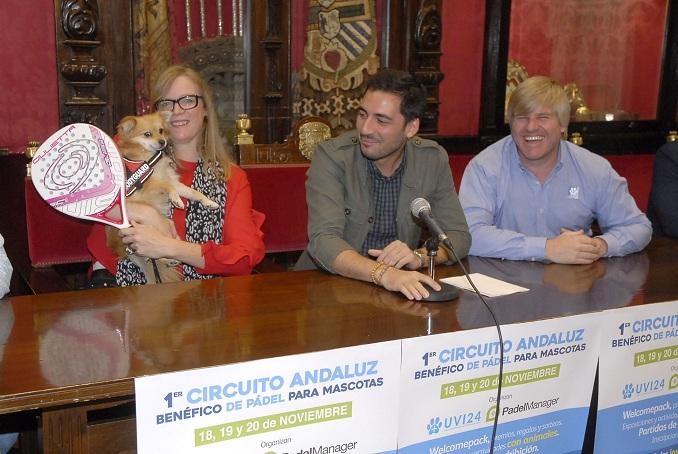 Presentación del torneo benéfico de pádel.