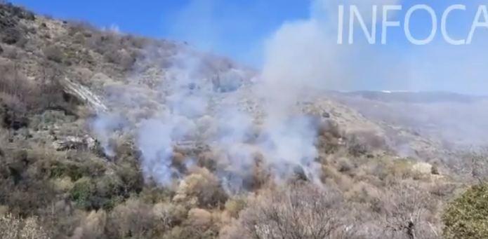 Imagen del fuego extraída de un vídeo del Infoca. 