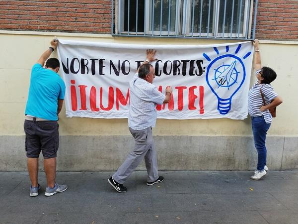 "Norte, no te cortes. Ilumínate" se podía leer en la pancarta instalada desde el primer día del encierro.