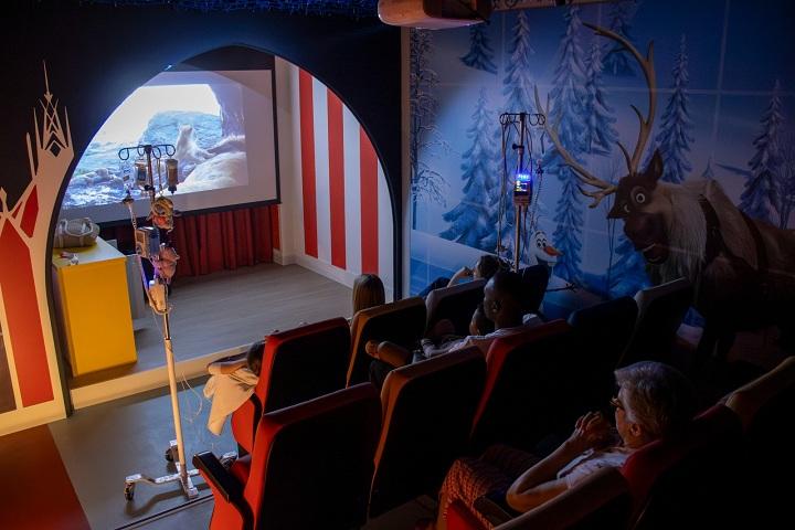 Panorámica de la salda de cine.