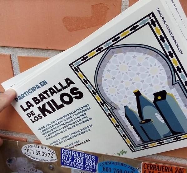 Folletos de papel informando de la campaña en buzones. Folletos de papel informando de la campaña en buzones.
