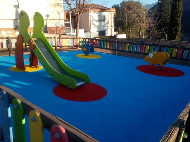 Parque de Granada remodelado por el ayuntamiento de la ciudad. 