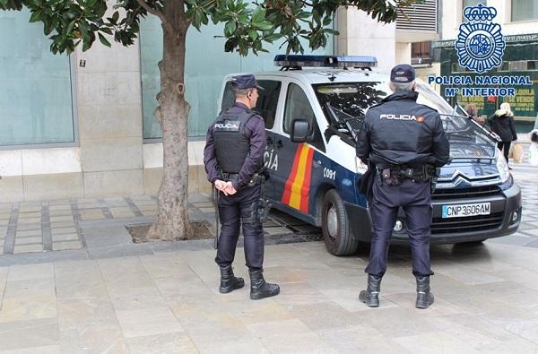 Patrulla de la Policía Nacional. 