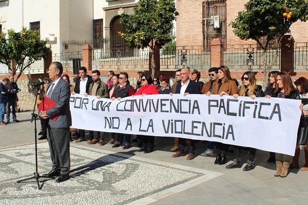 Concentración celebrada este martes en Pinos Puente.