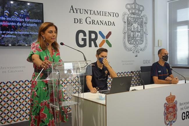 Raquel Ruz con Sergio Iglesias y Alejandro Alcantud.