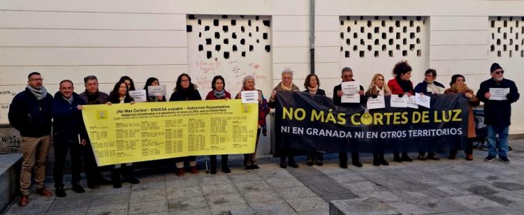 La plataforma contra los cortes de luz de Granada ha presentado la movilización de este sábado.