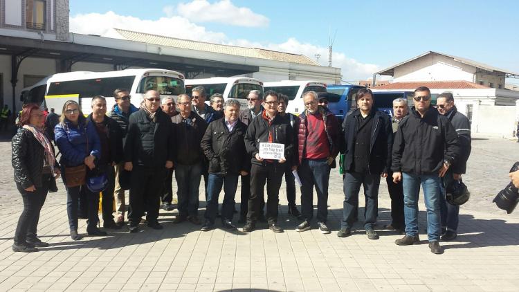 Representantes de las plataformas por el tren llaman a la movilización el domingo.