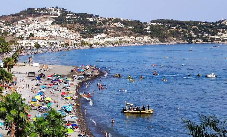 Zona del embarcadero de Peña Parda, en La Herradura.
