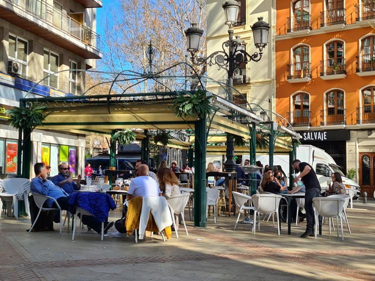 Hostelería y comercio tendrá que cerrar, a partir del viernes, a las 20.00 horas.