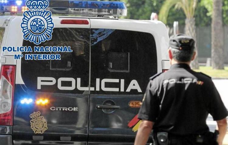 El detenido confesó a la Policía que era el autor de los daños. 