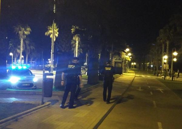 Imagen de archivo con agentes de la Policía Local motrileñan en labores de vigilancia.