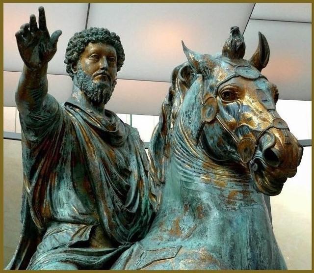 Estatua ecuestre de Marco Aurelio, el emperador que afrontó la primera gran pandemia de peste de la Historia y murió por su causa.