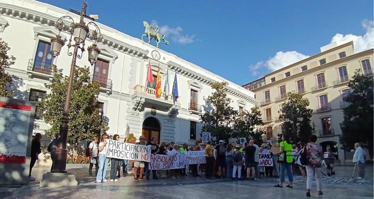 Concentración, este jueves, en la Plaza del Carmen.