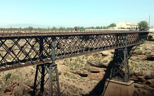 Imagen de archivo del puente de Baúl, desde donde el joven pretendía tirarse.